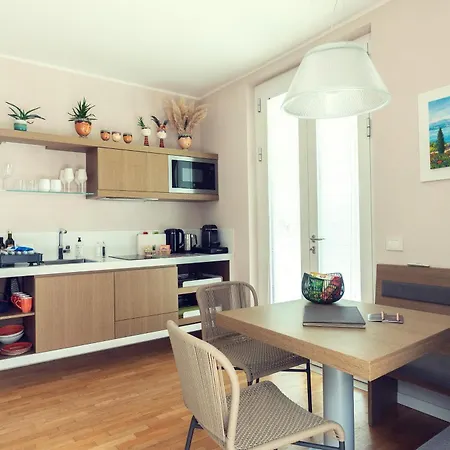 San Colombano Apartmán *